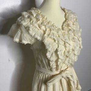 Vintags Gunne Sax cream lace ruffle dress